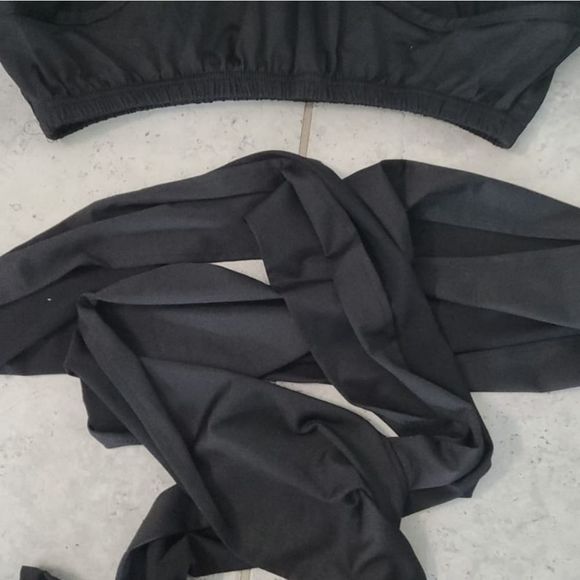 Please check actual pictures Women's Halter Geomet - Picture 3 of 3